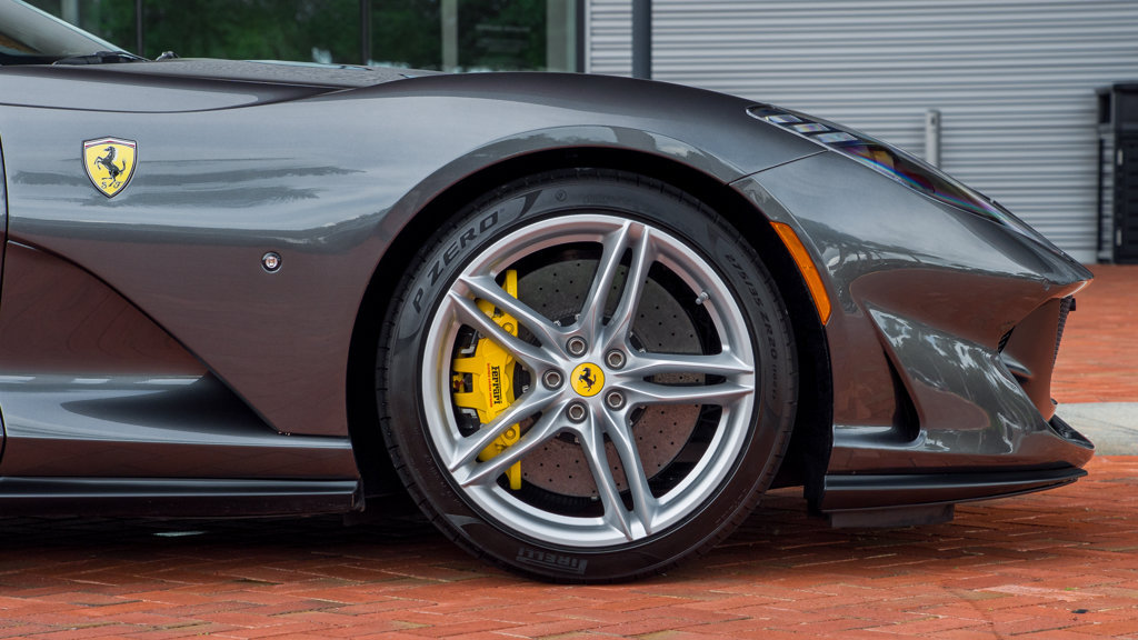 Used 2021 Ferrari 812 GTS RWD image 8