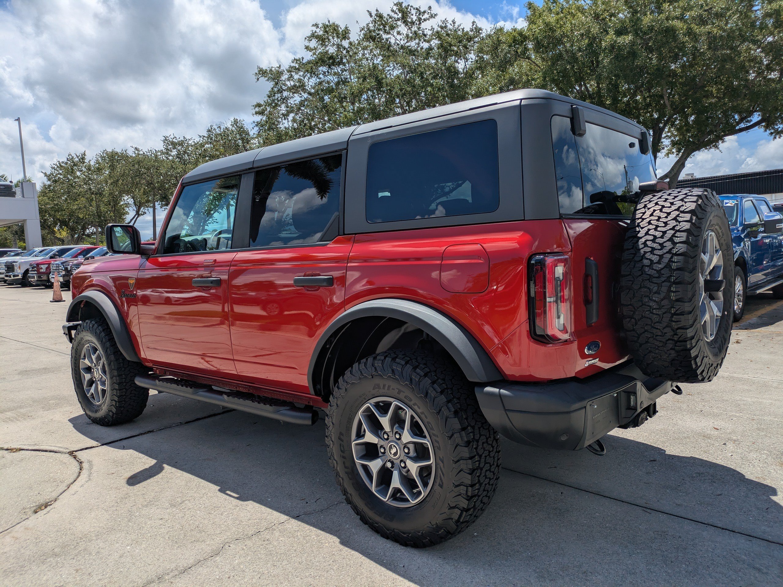 Used 2022 Ford Bronco Badlands AWD/4WD image 6
