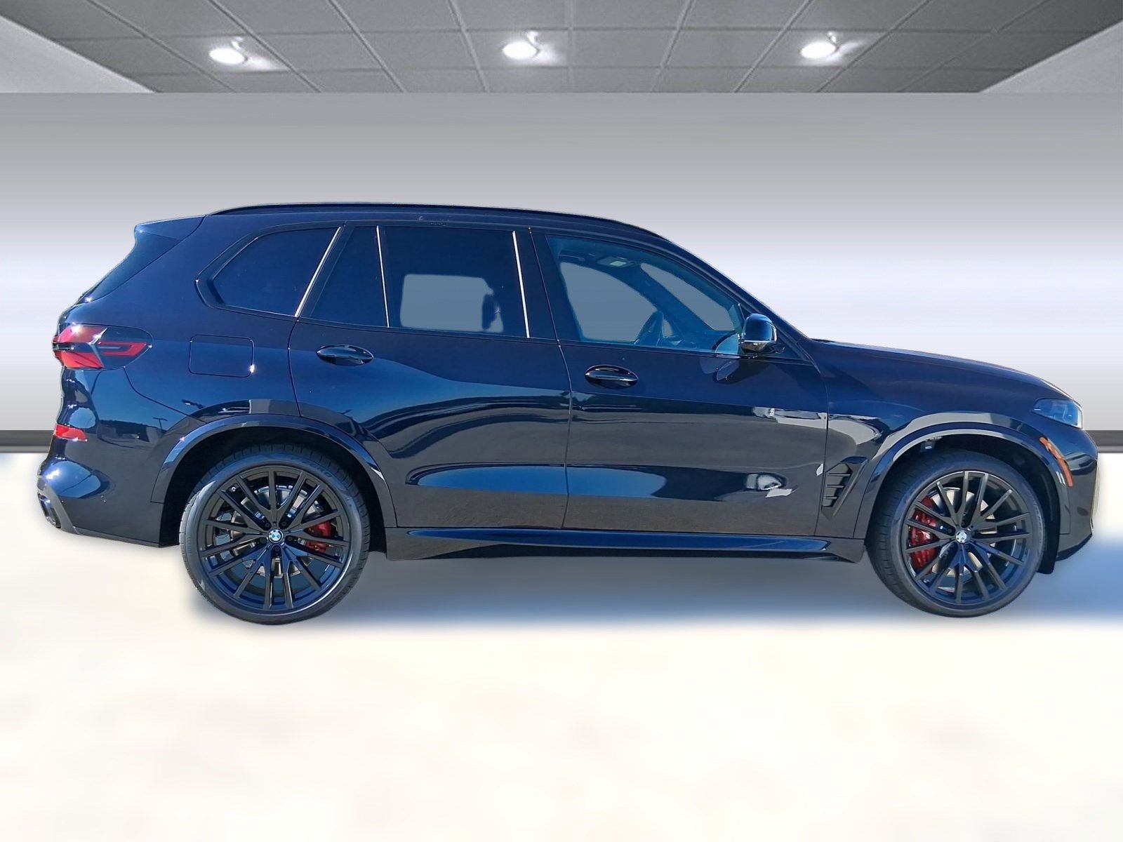 New 2026 BMW X5 M60i image 7
