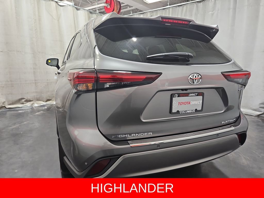 New 2026 Toyota Highlander Platinum image 5