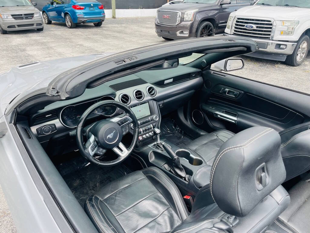 Used 2019 Ford Mustang GT Premium w/ Equipment Group 401A RWD image 31