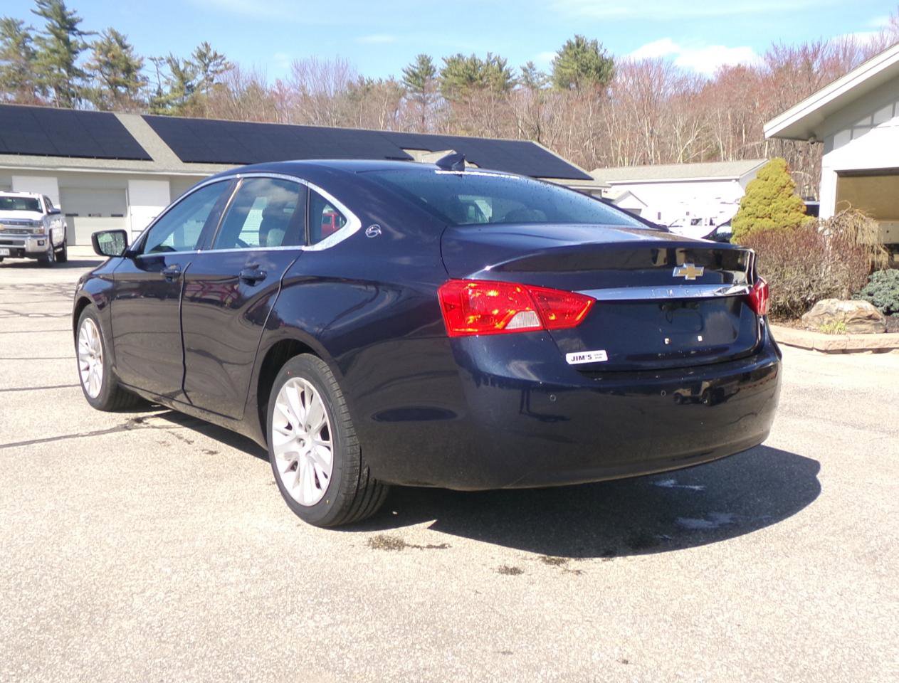 Used 2015 Chevrolet Impala LS w/ LS Convenience Package FWD image 9