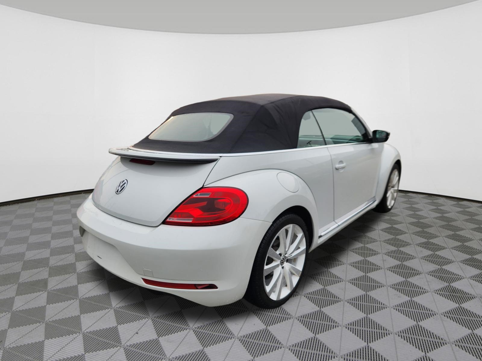Used 2014 Volkswagen Beetle 1.8T FWD image 4