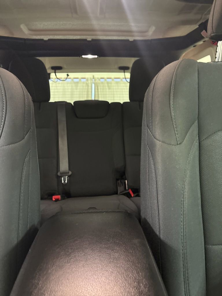 Used 2019 Jeep Wrangler Unlimited Sport S image 31