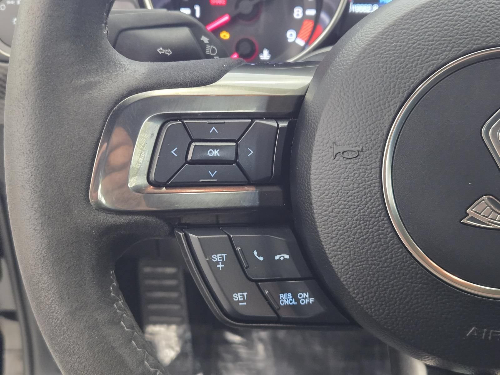 Used 2020 Ford Mustang Shelby GT350 w/ Technology Package RWD image 15