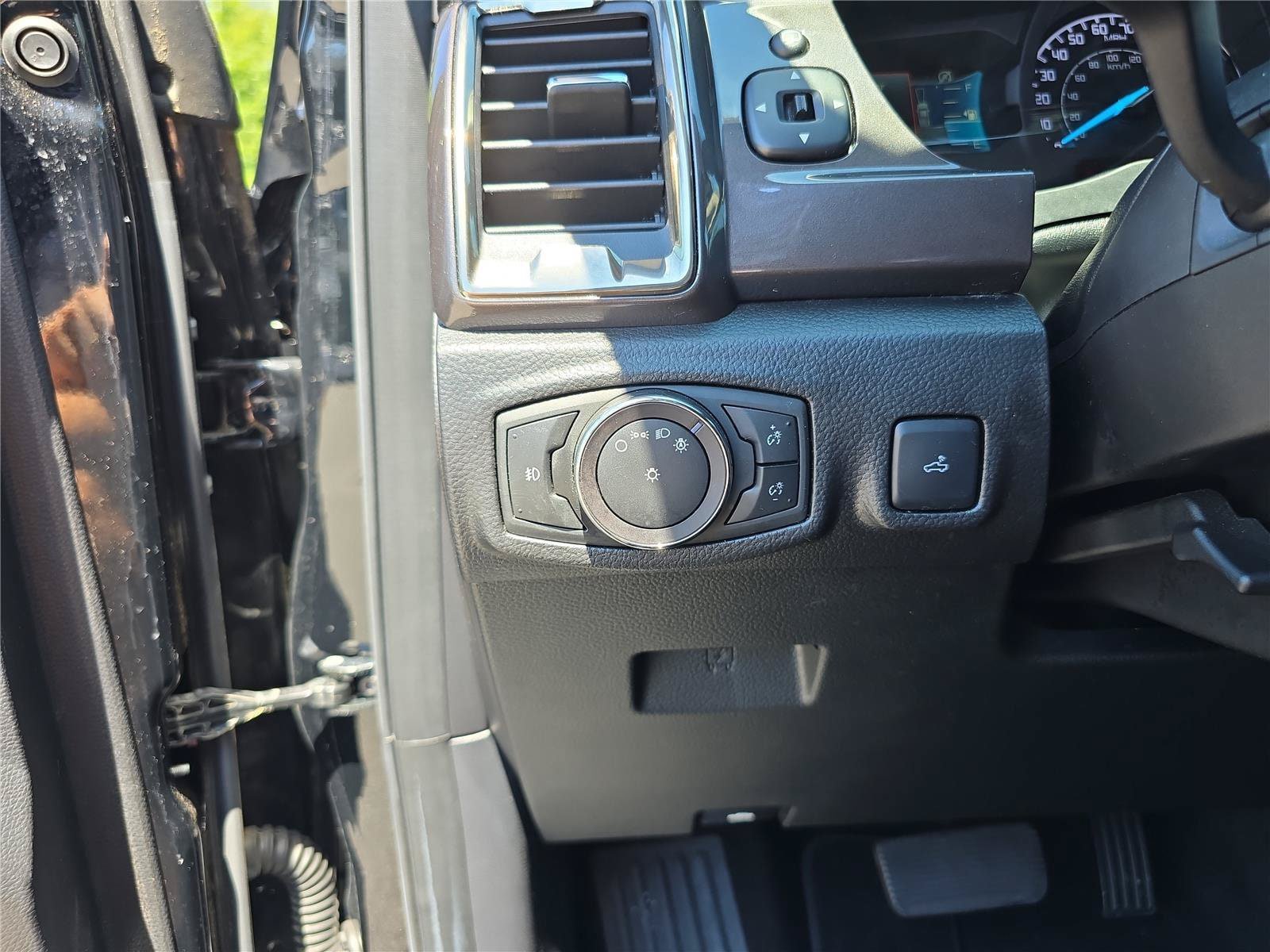 Used 2019 Ford Ranger Lariat w/ Equipment Group 501A Mid AWD/4WD image 34