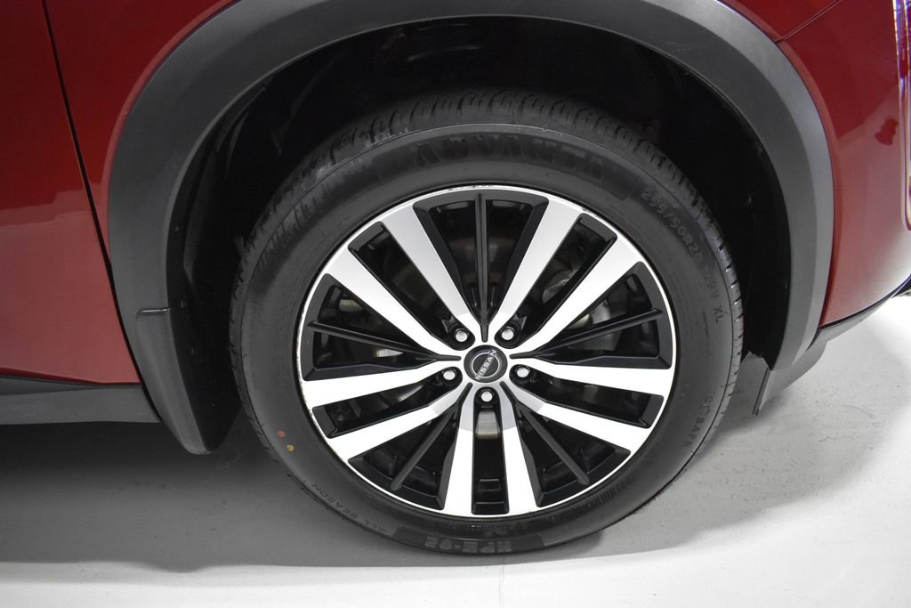 Used 2023 Nissan Pathfinder Platinum image 10