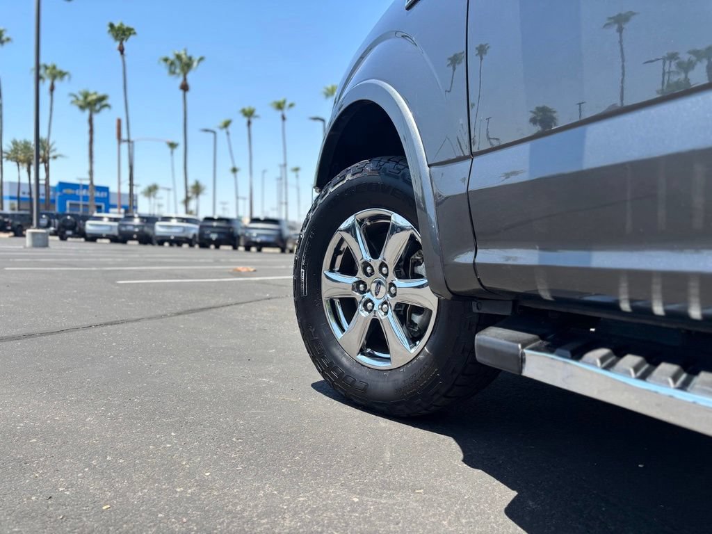 Used 2019 Ford F150 Lariat w/ Equipment Group 502A Luxury AWD/4WD image 5