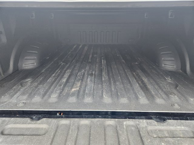 Used 2022 Ford F350 Lariat w/ Black Appearance Package image 7