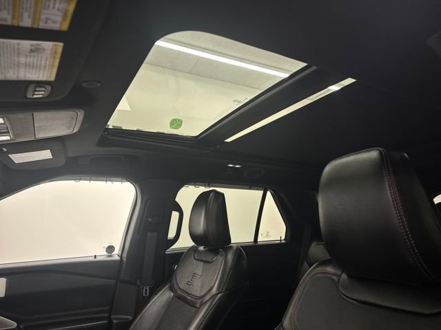 Certified 2024 Ford Explorer ST w/ Equipment Group 401A image 12