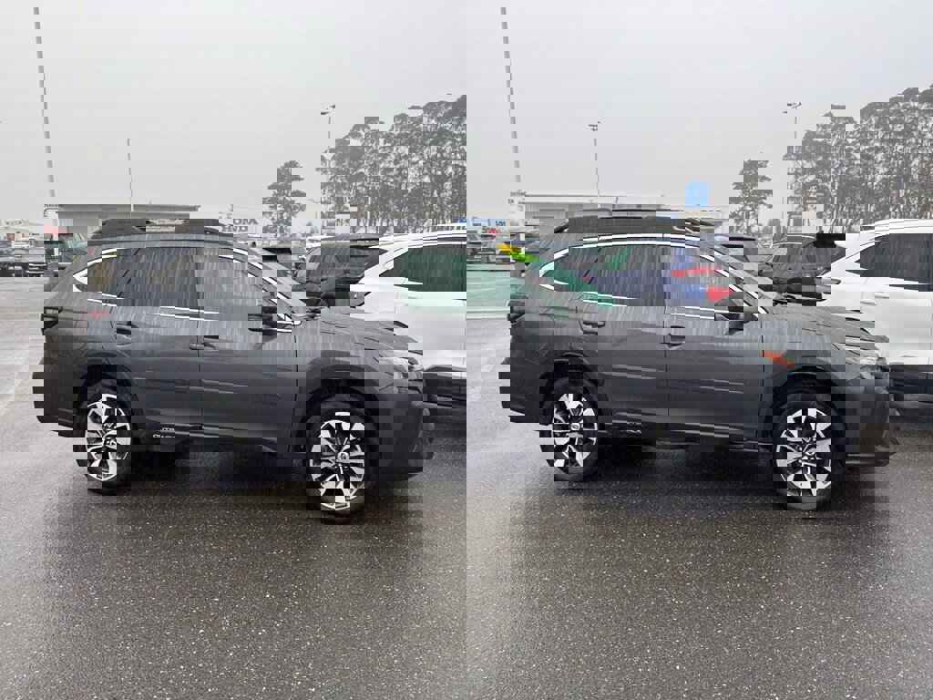 Used 2023 Subaru Outback Limited XT image 4