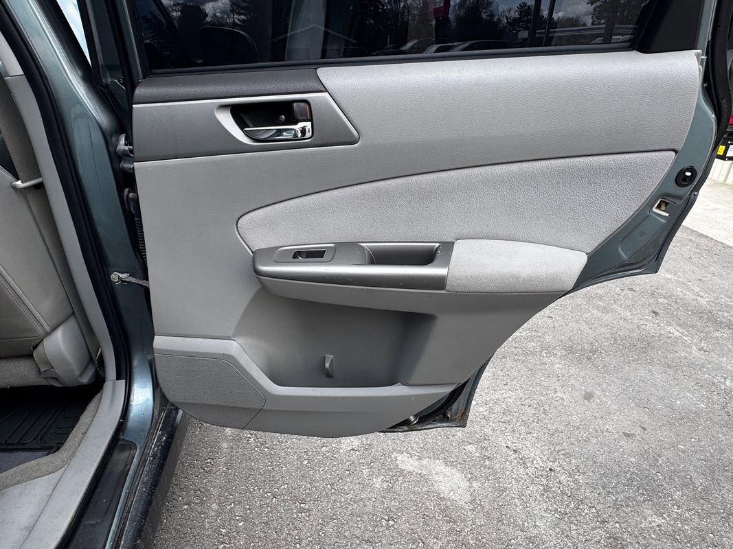Used 2010 Subaru Forester 2.5XT Limited AWD/4WD image 30