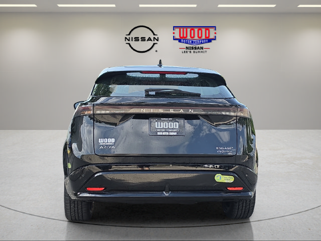Used 2023 Nissan Ariya AWD image 3