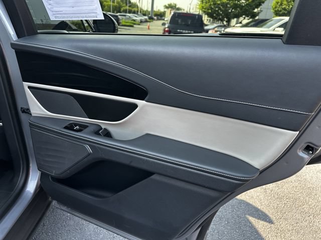 Certified 2024 Lincoln Nautilus Reserve AWD/4WD image 39