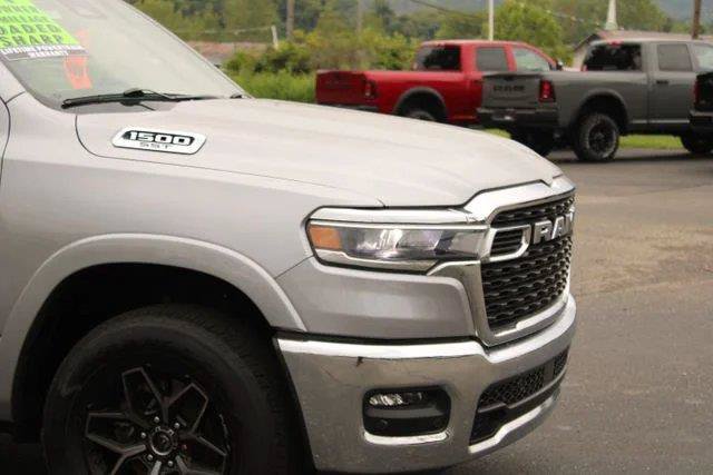 Used 2025 RAM 1500 Big Horn AWD/4WD image 10