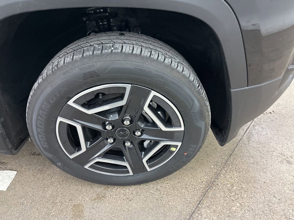 New 2026 Jeep Cherokee Laredo image 13