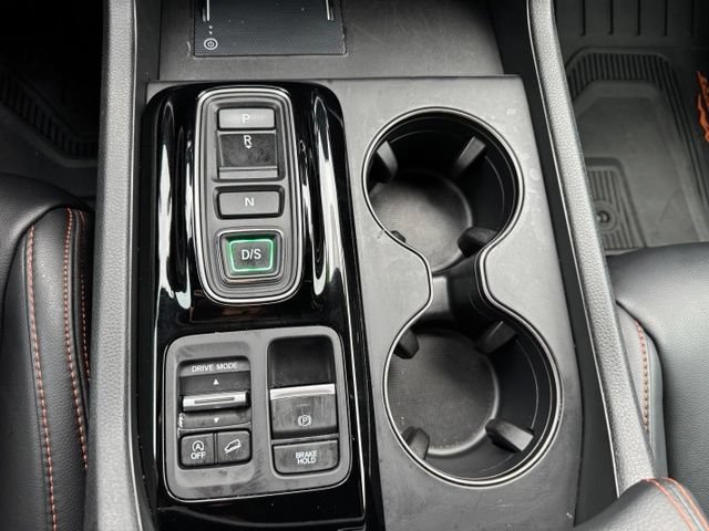 Used 2025 Honda Pilot TrailSport image 22