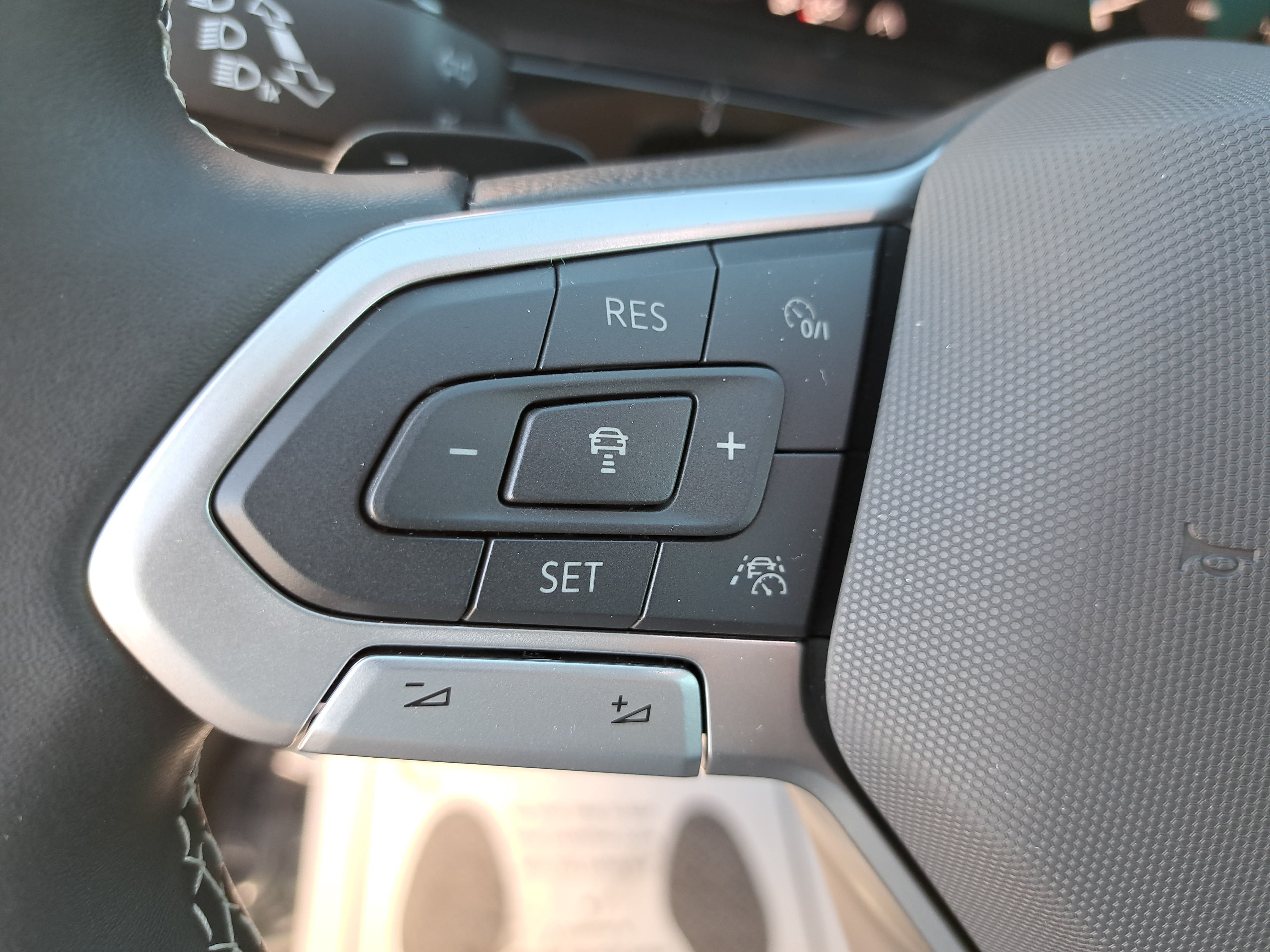 New 2026 Volkswagen Atlas SE AWD/4WD image 18