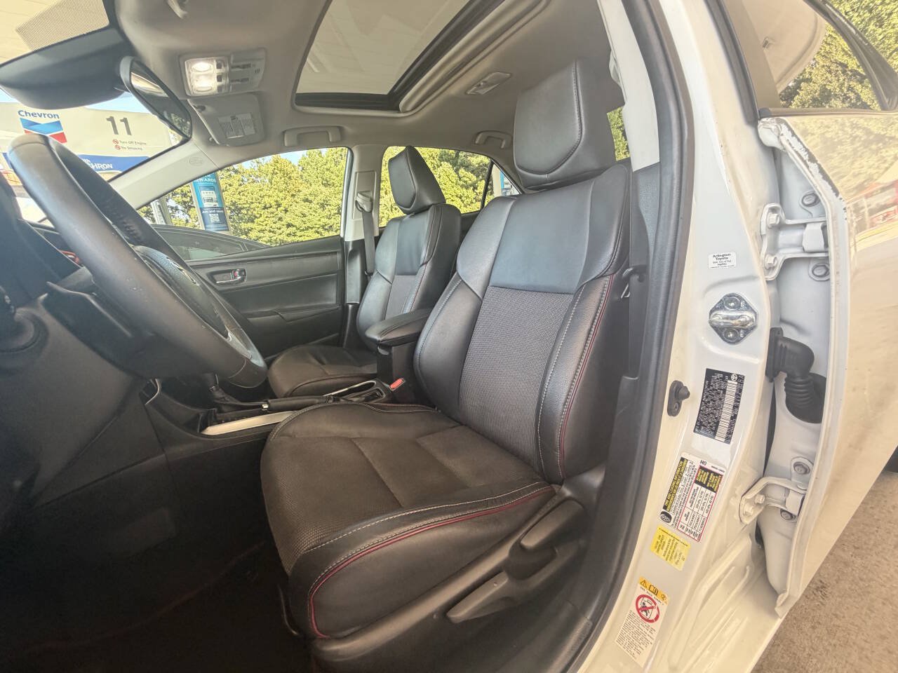 Used 2017 Toyota Corolla SE 50th Anniversary FWD image 5