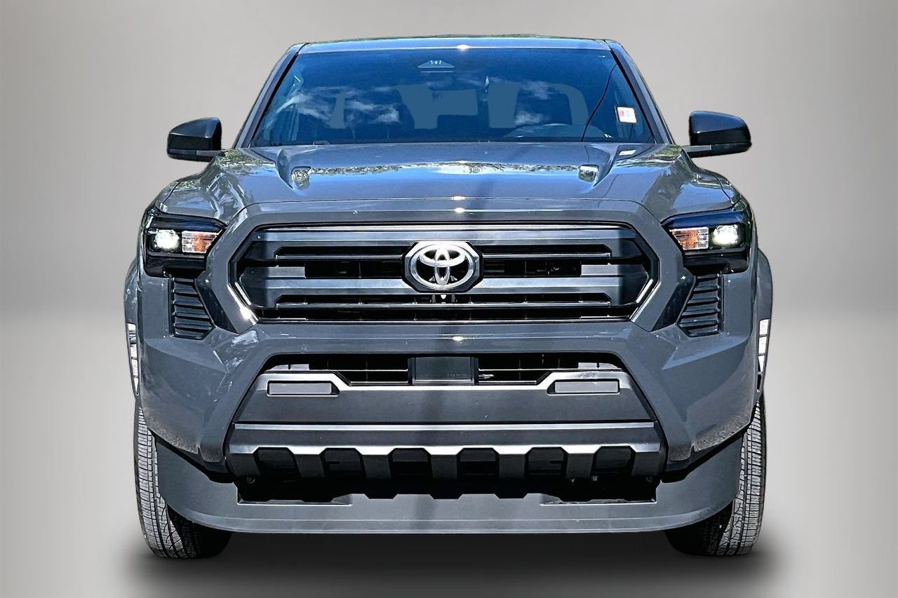 Used 2025 Toyota Tacoma SR AWD/4WD image 3