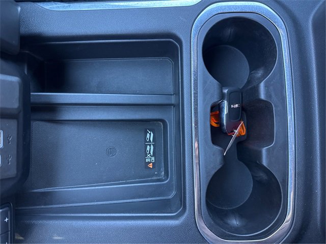 Used 2020 GMC Sierra 1500 AT4 w/ AT4 Premium Package image 19