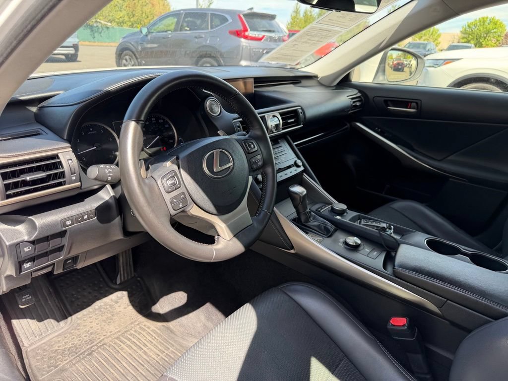 Used 2018 Lexus IS 300 AWD w/ Comfort Package image 17