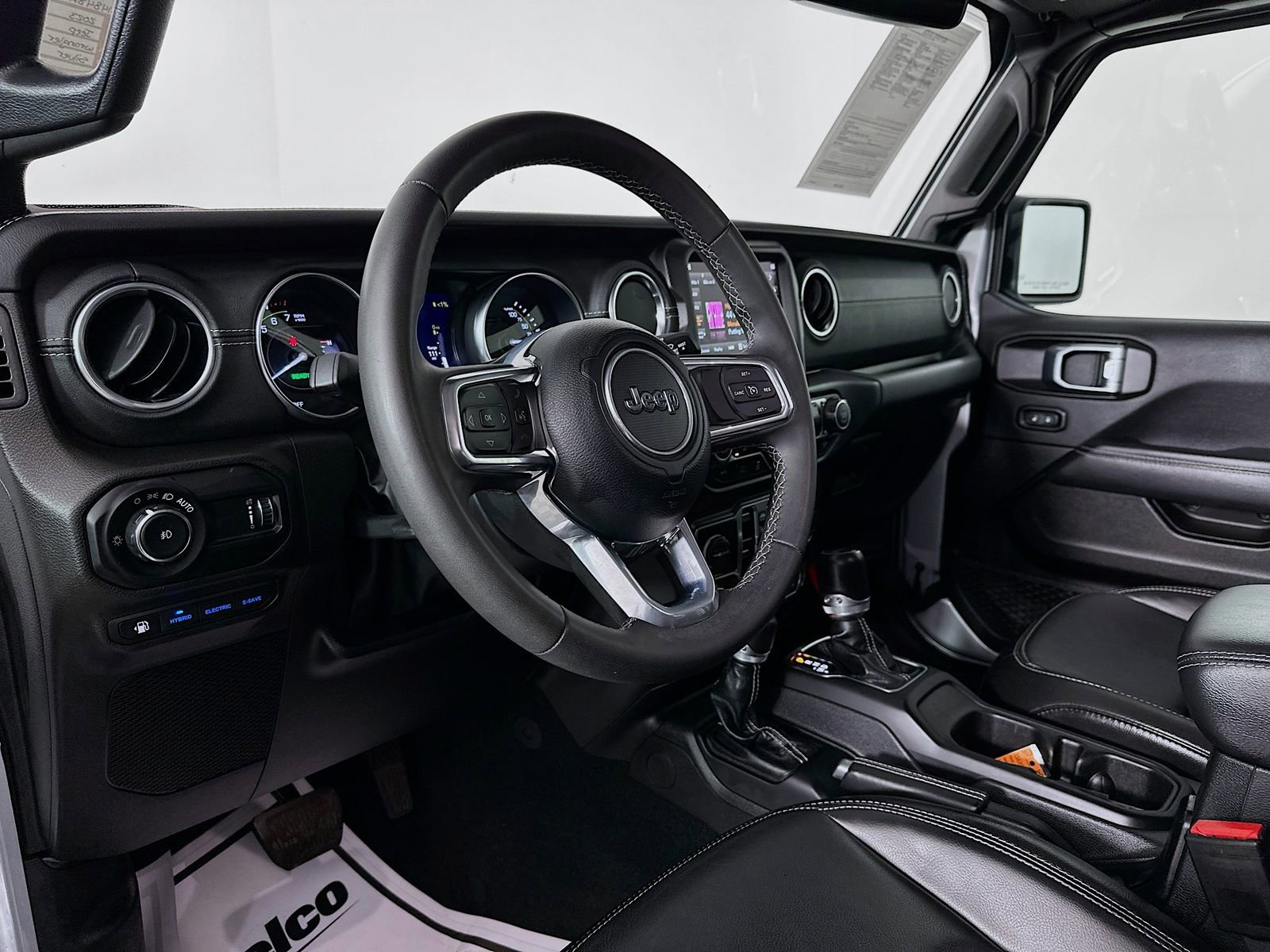 Used 2023 Jeep Wrangler Sahara 4xe image 10