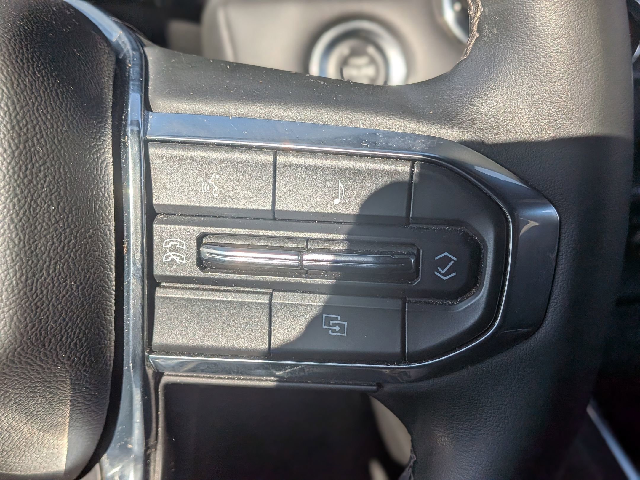 Used 2023 GMC Canyon Elevation w/ Convenience Package image 23