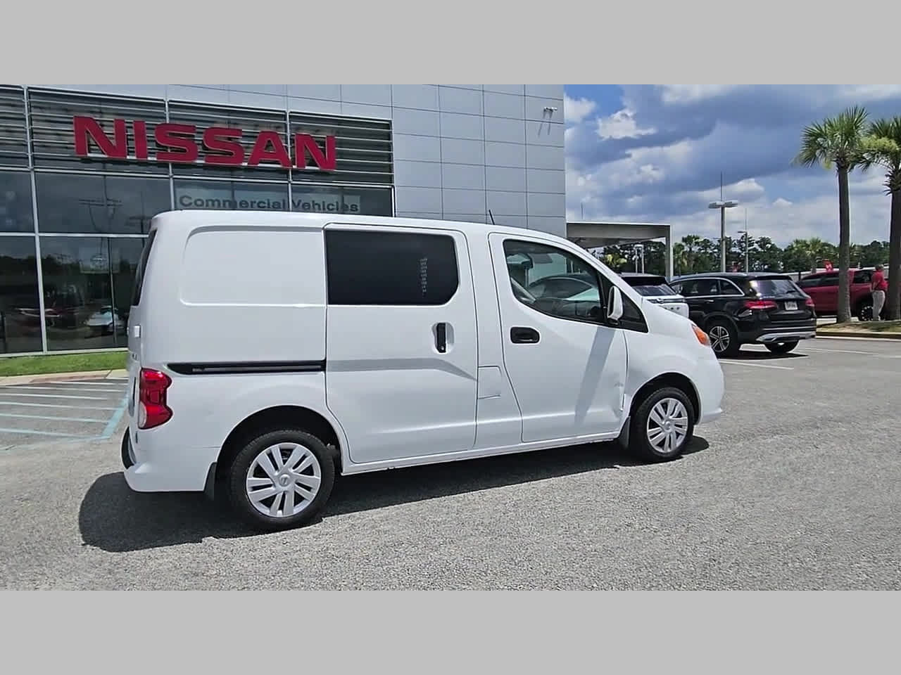 Used 2020 Nissan NV200 SV w/ Back Door Glass Package FWD image 35
