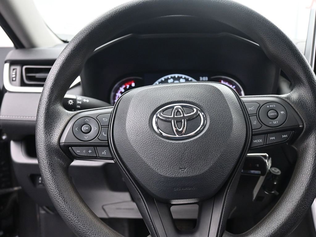 Used 2023 Toyota RAV4 LE image 21