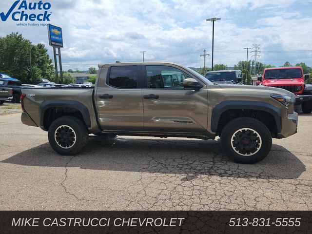 Used 2024 Toyota Tacoma TRD Off-Road AWD/4WD image 6