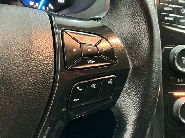 Used 2017 Ford Explorer XLT FWD image 25
