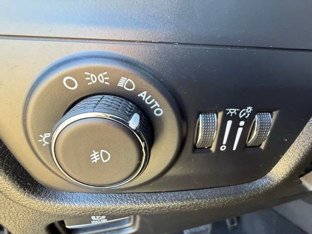 Used 2022 Jeep Grand Cherokee L Limited image 23