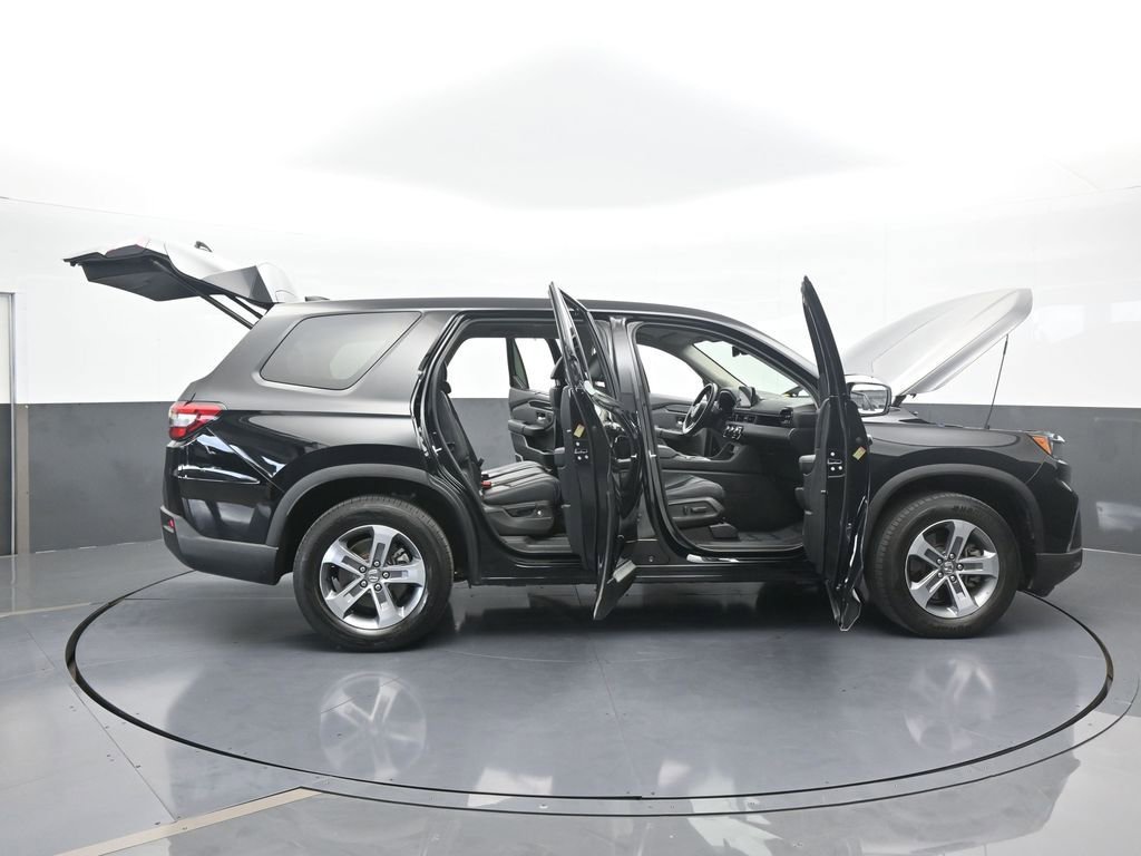Used 2025 Honda Pilot EX-L image 74