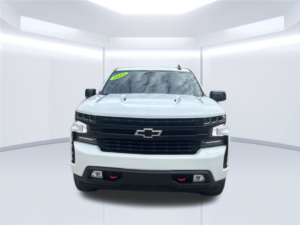 Used 2022 Chevrolet Silverado 1500 RST w/ Redline Edition AWD/4WD image 2