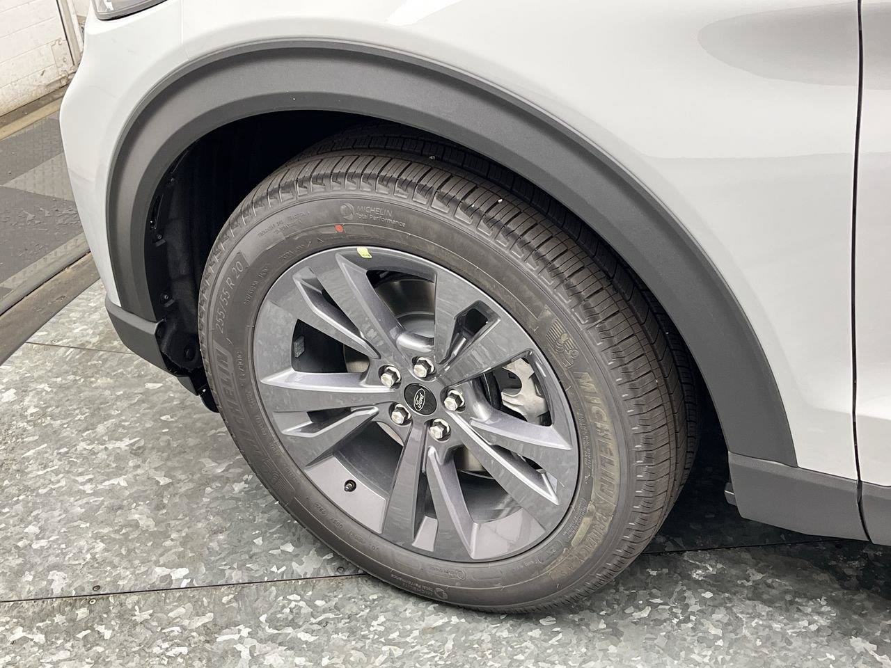 New 2027 Ford Explorer Active w/ Active Comfort Package AWD/4WD image 38