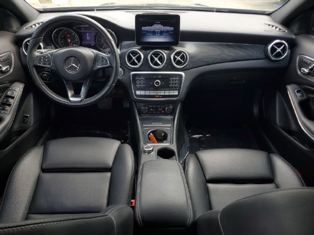 Used 2018 Mercedes-Benz GLA 250 4MATIC image 16