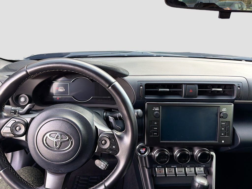 Used 2022 Toyota GR86 Premium image 21