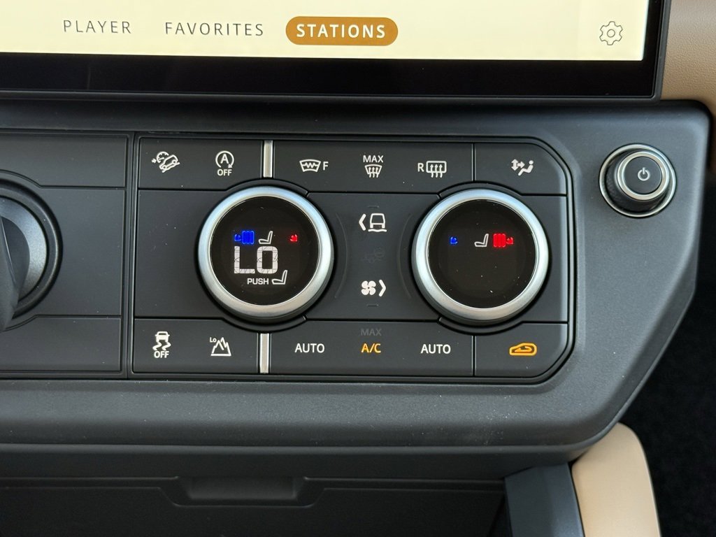 New 2026 Land Rover Defender 110 S image 21