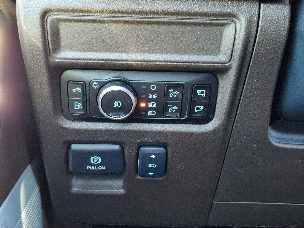 Used 2025 Ford F150 King Ranch w/ FX4 Off-Road Package AWD/4WD image 35