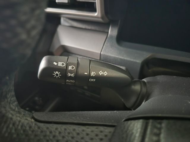 Certified 2024 Toyota Tacoma TRD Off-Road AWD/4WD image 21