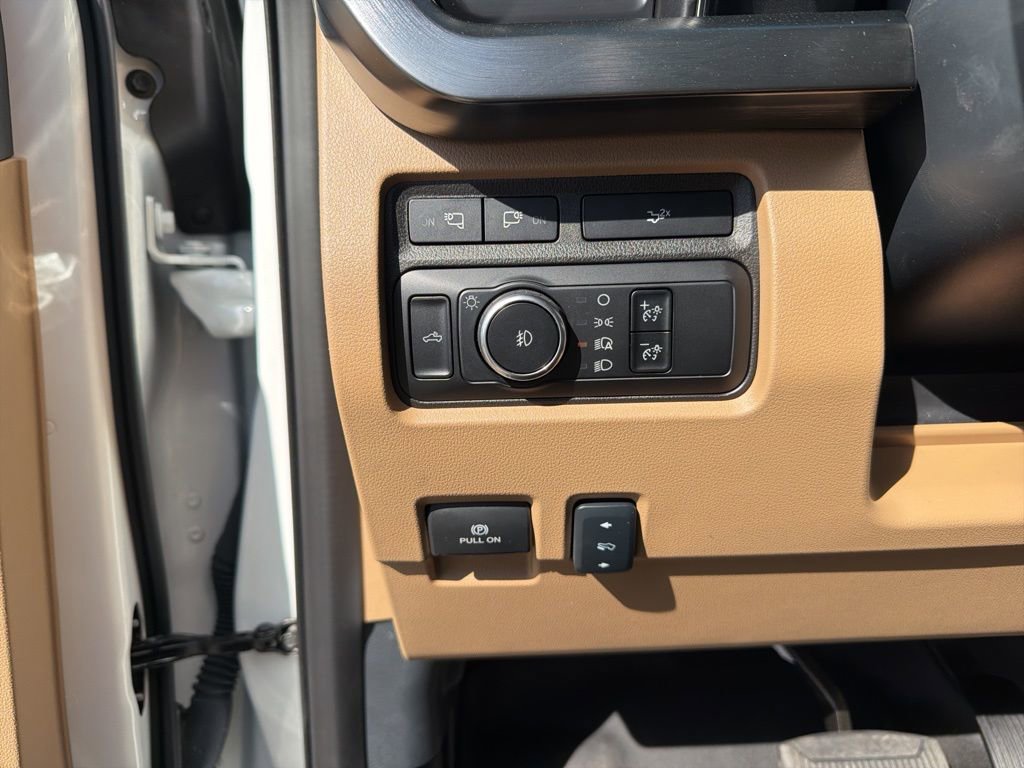 Used 2024 Ford F450 Lariat w/ Lariat Ultimate Package image 13