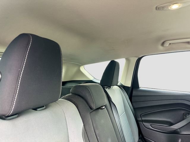 Used 2015 Ford Escape SE image 25