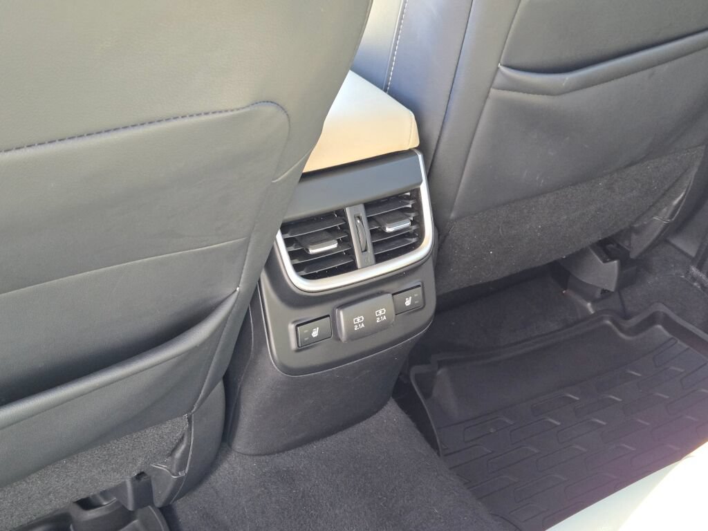 Used 2020 Subaru Outback Limited w/ Popular Package #2 AWD/4WD image 17