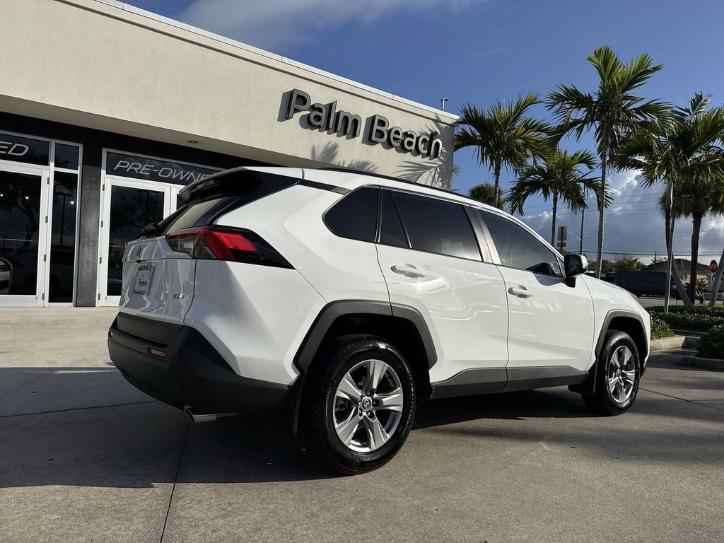 Used 2024 Toyota RAV4 XLE w/ Convenience Package image 24
