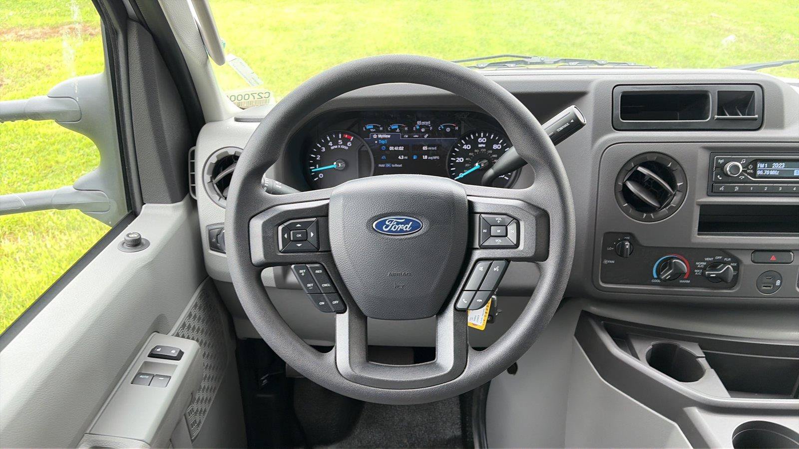 New 2027 Ford E-350 and Econoline 350 Super Duty w/ Power Equipment Group RWD image 11