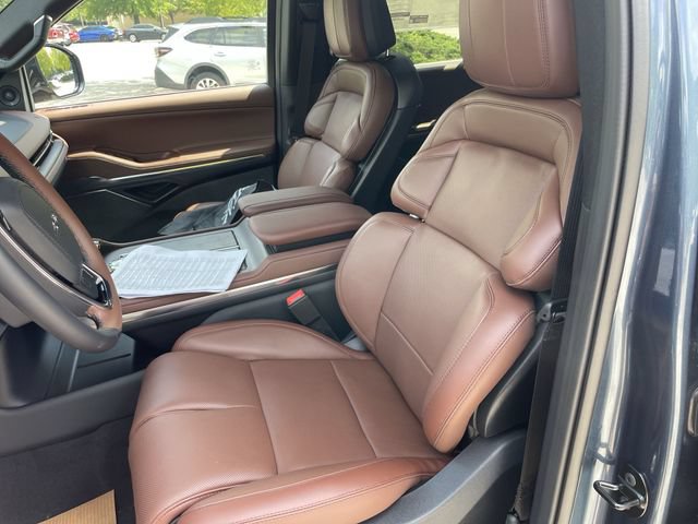 New 2027 Lincoln Navigator L Reserve AWD/4WD image 11