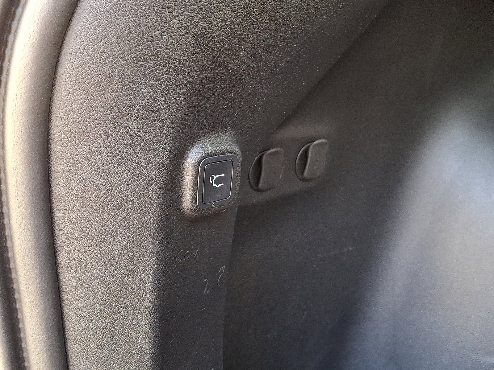 Certified 2022 Jeep Cherokee Limited image 30