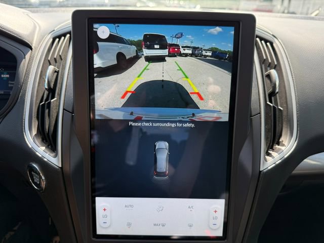 Used 2022 Ford Edge SE w/ Black Appearance Package image 23