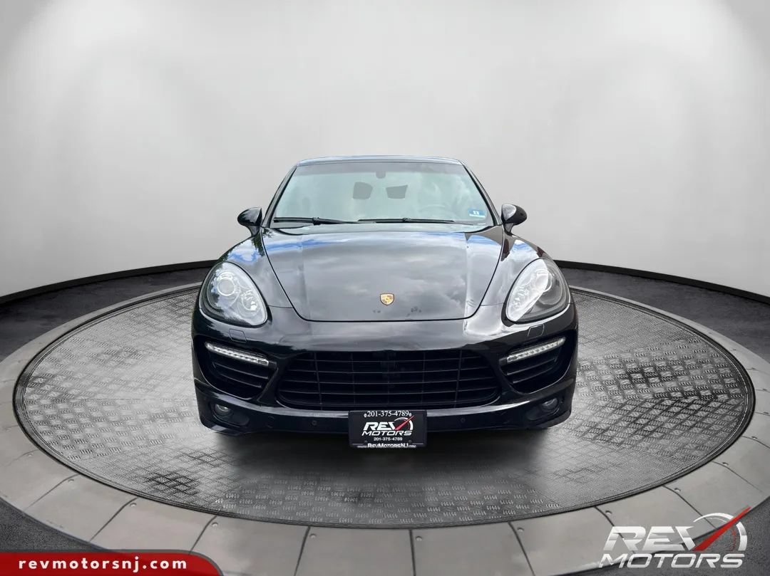 Used 2014 Porsche Cayenne GTS AWD/4WD image 8